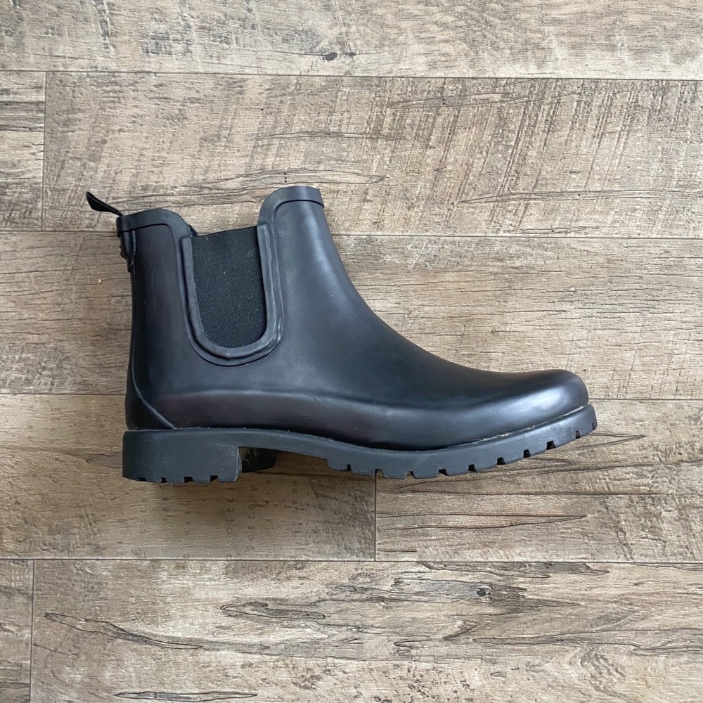 Alpine Design Rain Boots in Black